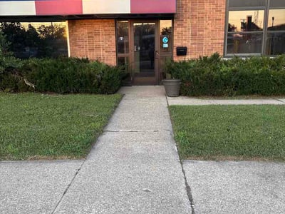 Lawn Care service in Champaign, 61820
