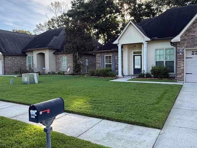 Lawn Care service in Port Allen, 70767