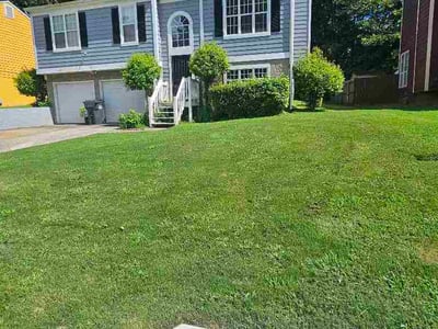 Lawn Care service in Buena Park, 90621