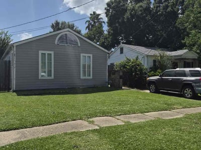 Lawn Care service in Metairie, 70001