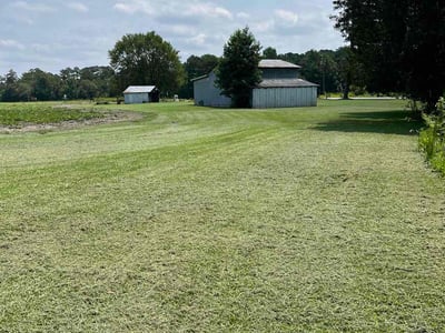 Lawn Care service in Four Oaks, 27577