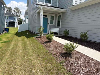 Lawn Care service in Four Oaks, 27577