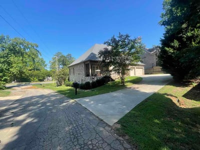 Lawn Care service in Lincolnton, 28092
