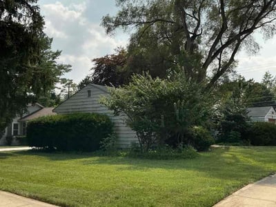 Lawn Care service in Mount Clemens, 48043