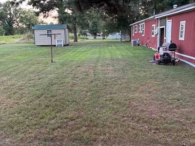 Lawn Care service in Bakersfield, 93301