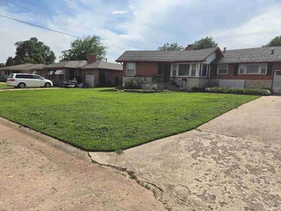 Lawn Care service in El Reno, 73036
