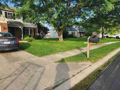 Lawn Care service in Brownsburg, 46112