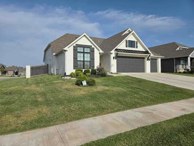 Lawn Care service in Collinsville, 74021