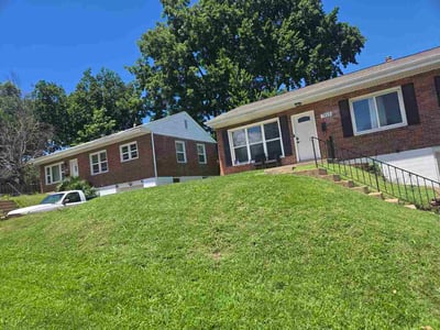 Lawn Care service in Sullivan, 63080