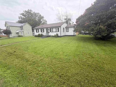 Lawn Care service in Charles City, 23030