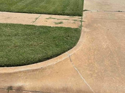 Lawn Care service in Tuttle, 73089