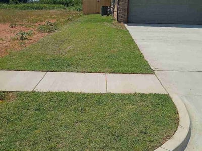 Lawn Care service in Mustang, 73064