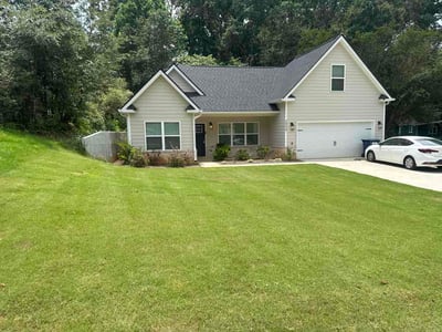 Lawn Care service in Marietta, 30064