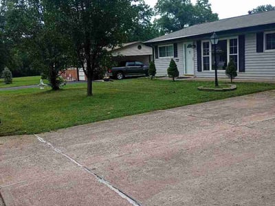 Lawn Care service in Arnold, 63010