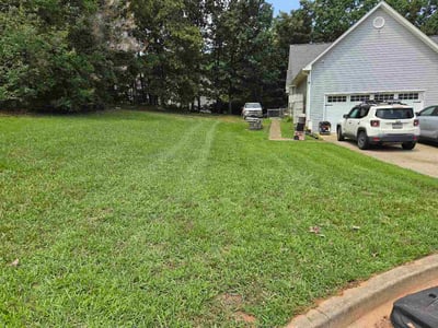 Lawn Care service in Gainesville, 30501