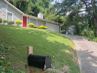 Lawn Care service in Lilburn, 30047