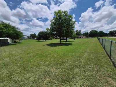 Lawn Care service in Weatherford, 76086