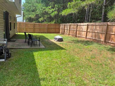 Lawn Care service in Alton, 65606
