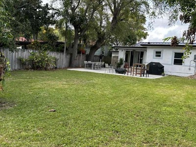 Lawn Care service in Miami, 33132