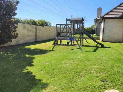 Lawn Care service in Benbrook, 76126