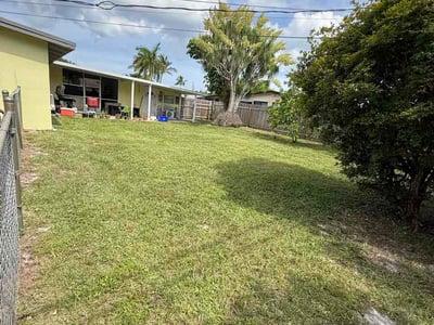 Lawn Care service in Jupiter, 33458