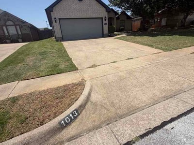 Lawn Care service in Crowley, 76036