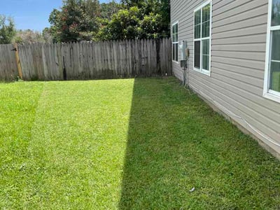 Lawn Care service in Pensacola, 32501