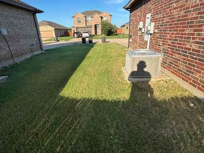 Lawn Care service in Cleburne, 76033