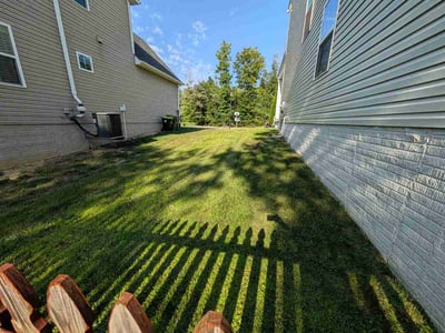 Lawn Care service in Burke, 22009