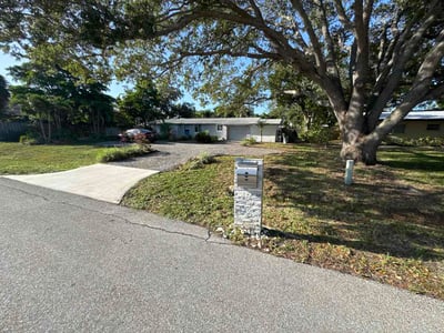 Lawn Care service in Sarasota, 34236