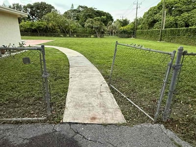 Lawn Care service in Hialeah, 33013