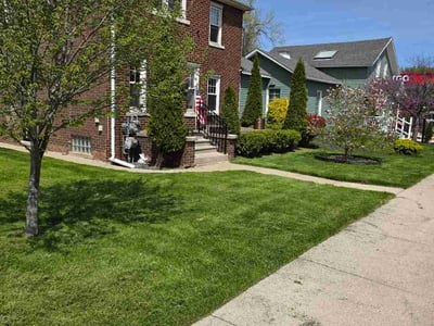 Lawn Care service in Trenton, 48183