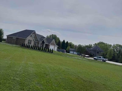 Lawn Care service in Elk Grove Village, 60007