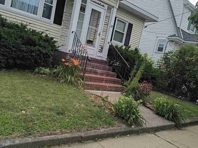 Lawn Care service in Bellingham, 02019