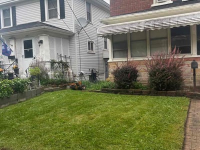 Lawn Care service in Cuyahoga Falls, 44221