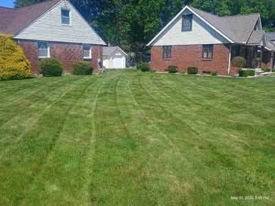 Lawn Care service in Cuyahoga Falls, 44221