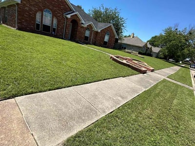 Lawn Care service in Lancaster, 75146
