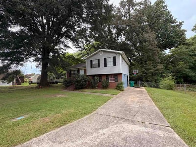 Lawn Care service in Pell City, 35125