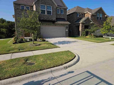 Lawn Care service in Garland, 75040