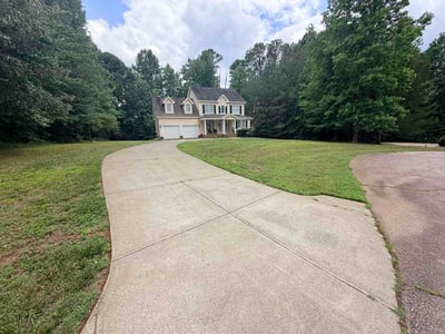 Lawn Care service in Youngsville, 27596