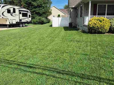 Lawn Care service in Lewes, 19968