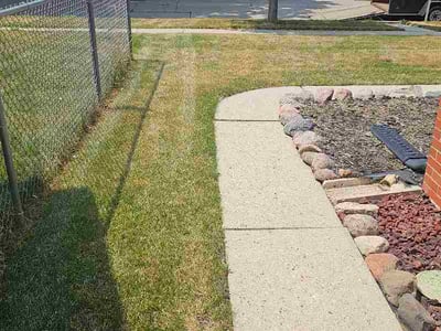 Lawn Care service in Milwaukee, 53202