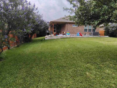Lawn Care service in Buda, 78610