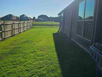 Lawn Care service in Glenn Heights, 75154