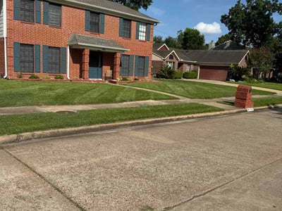 Lawn Care service in Glenn Heights, 75154