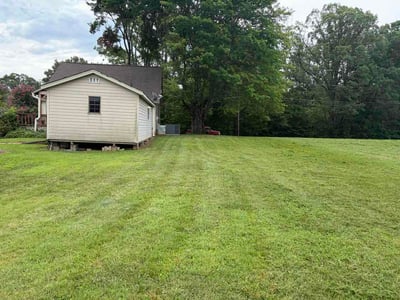 Lawn Care service in Eden, 27288