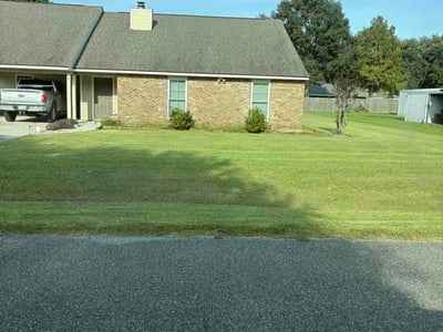 Lawn Care service in Abbeville, 70510