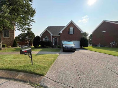 Lawn Care service in Nolensville, 37135