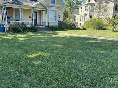 Lawn Care service in Shelbyville, 40065