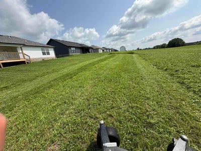 Lawn Care service in Sellersburg, 40475